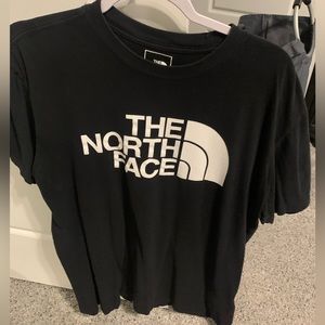 Men’s L North Face T-Shirt